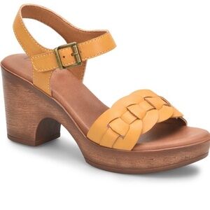 b.o.c Gigi Comfort Sandals NEW Sz 7